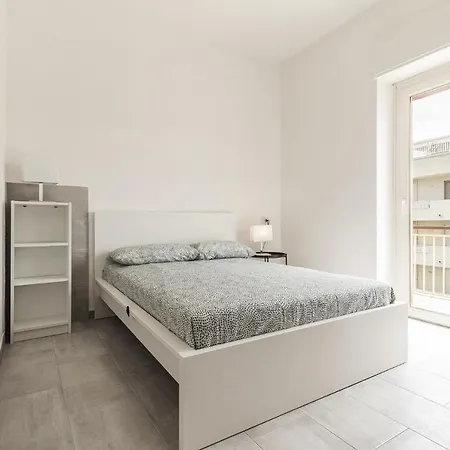 Halloggio Economy 4p No Elevator 3*