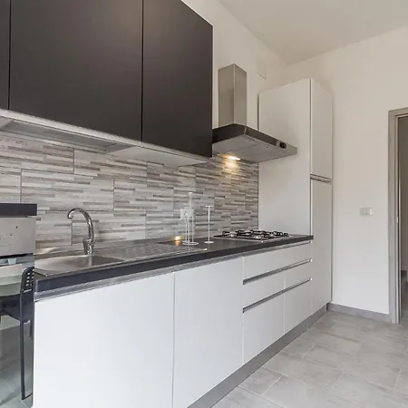 Гостевой дом Halloggio Economy 4p No Elevator